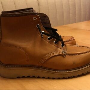 Carolina Youth size 4 leather hiker moc toe
